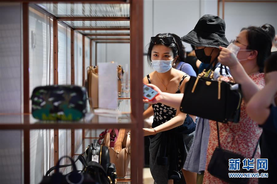 （經濟）（4）海南免稅購物火爆